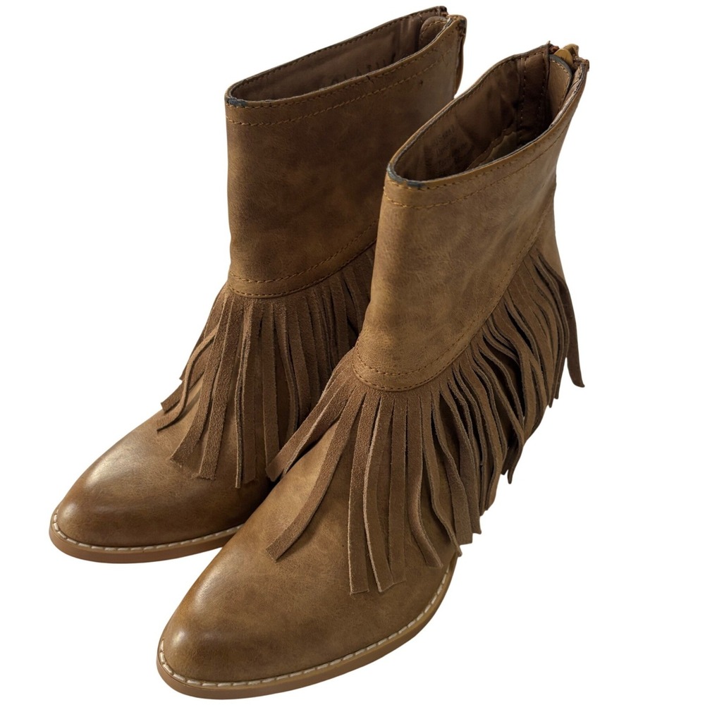 Very Volatile Tan Fringe Ankle Boots Size 8 Western Boho Stacked Heel Booties